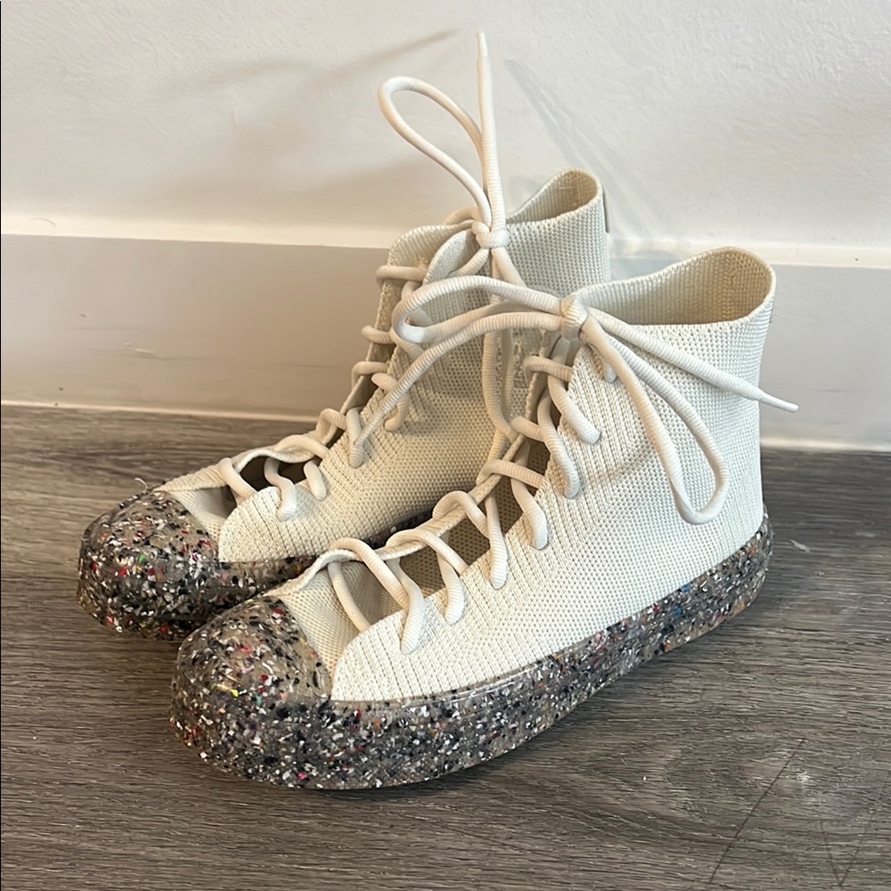 Converse Women’s Sneakers - White with Speckled Sole